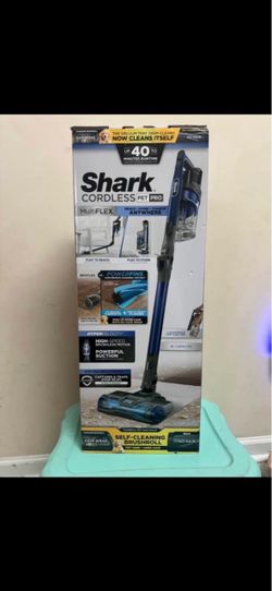 Shark Cordless Pet Pro MultiFlex Vacuum