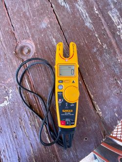 Fluke T6-600 Electrical Tester