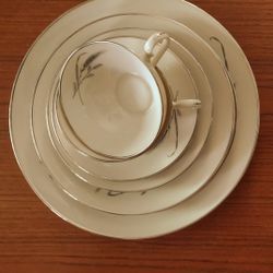 Fine China - SOCIETY - Harvest Time  