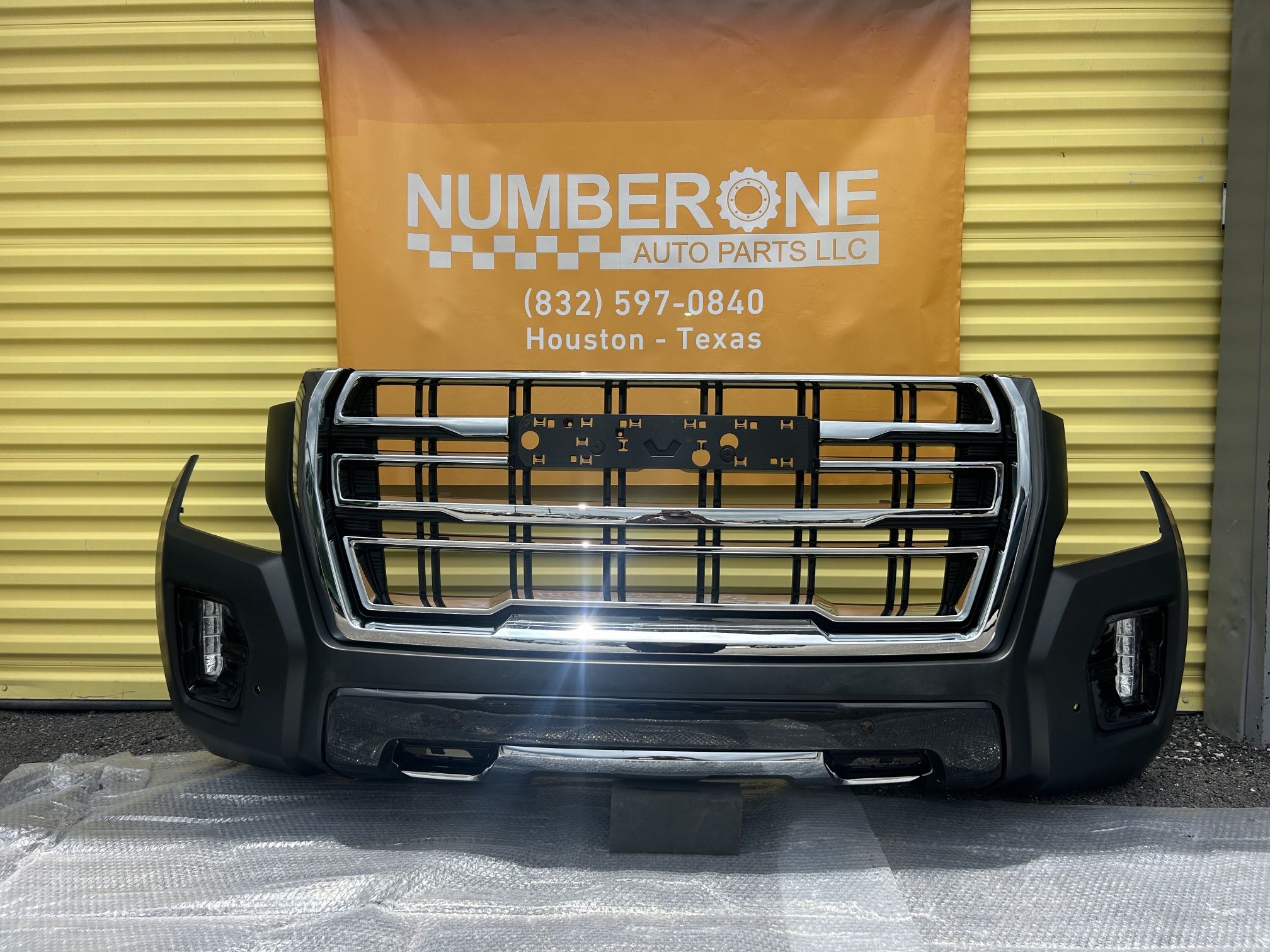 Complete Front Bumper Set For 2021 2022 2023 2024 GMC Yukon AT4 with Fog lights 10055 Belknap Rd, Sugar Land, TX 77498 832**597**0840