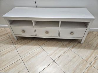 Urgent sale house items going home country