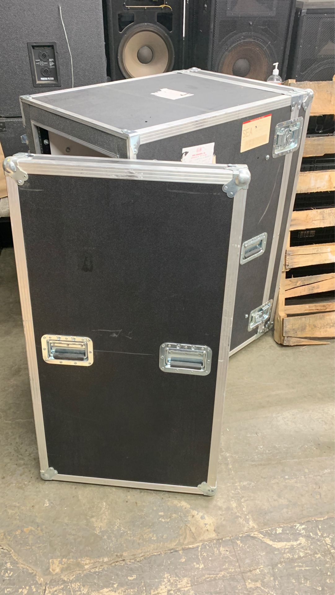 Anvil Audio Equipment Rack Case Road Computer Server Shock Mount 22 Space