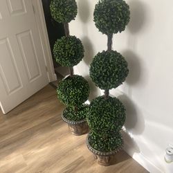 (2) Artificial Boxwood Topiary Trees 🌳 