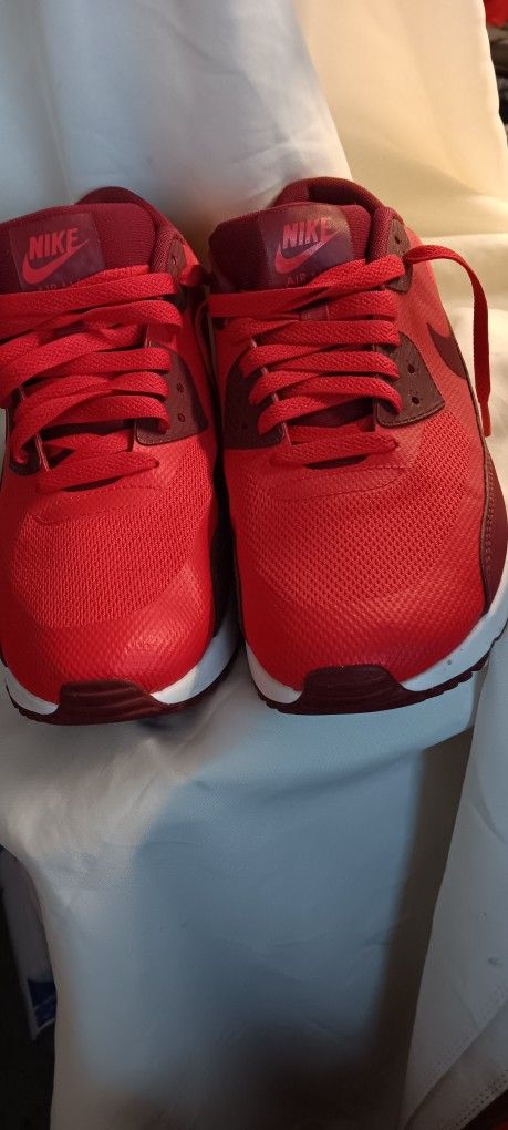 Nike Air Max 90 Ultra 2.0 Essential University Red Sneakers