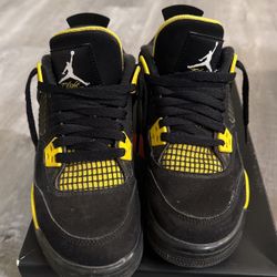 Jordan 4 Retro