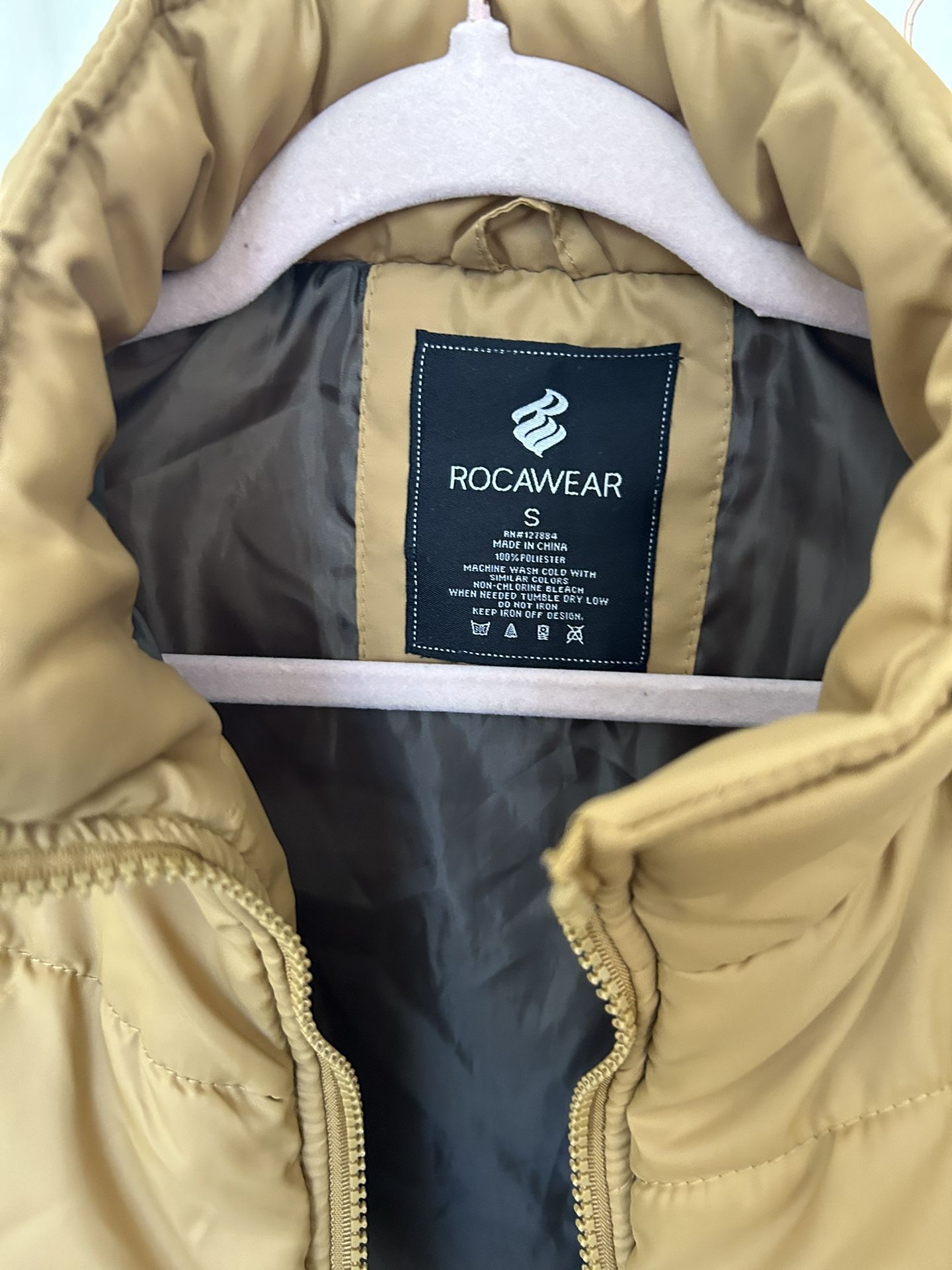 Men’s Rocawear Puffer Vest