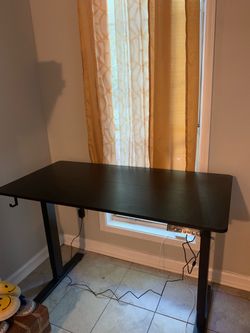 Adjustable Electronic Desk