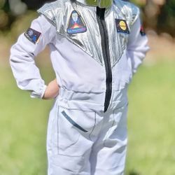 Kids Astronaut Costume Girl /Boy Size Large  New never used 