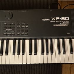 Roland XP-80 76-Key Synthesizer Workstation w/ Power Cable