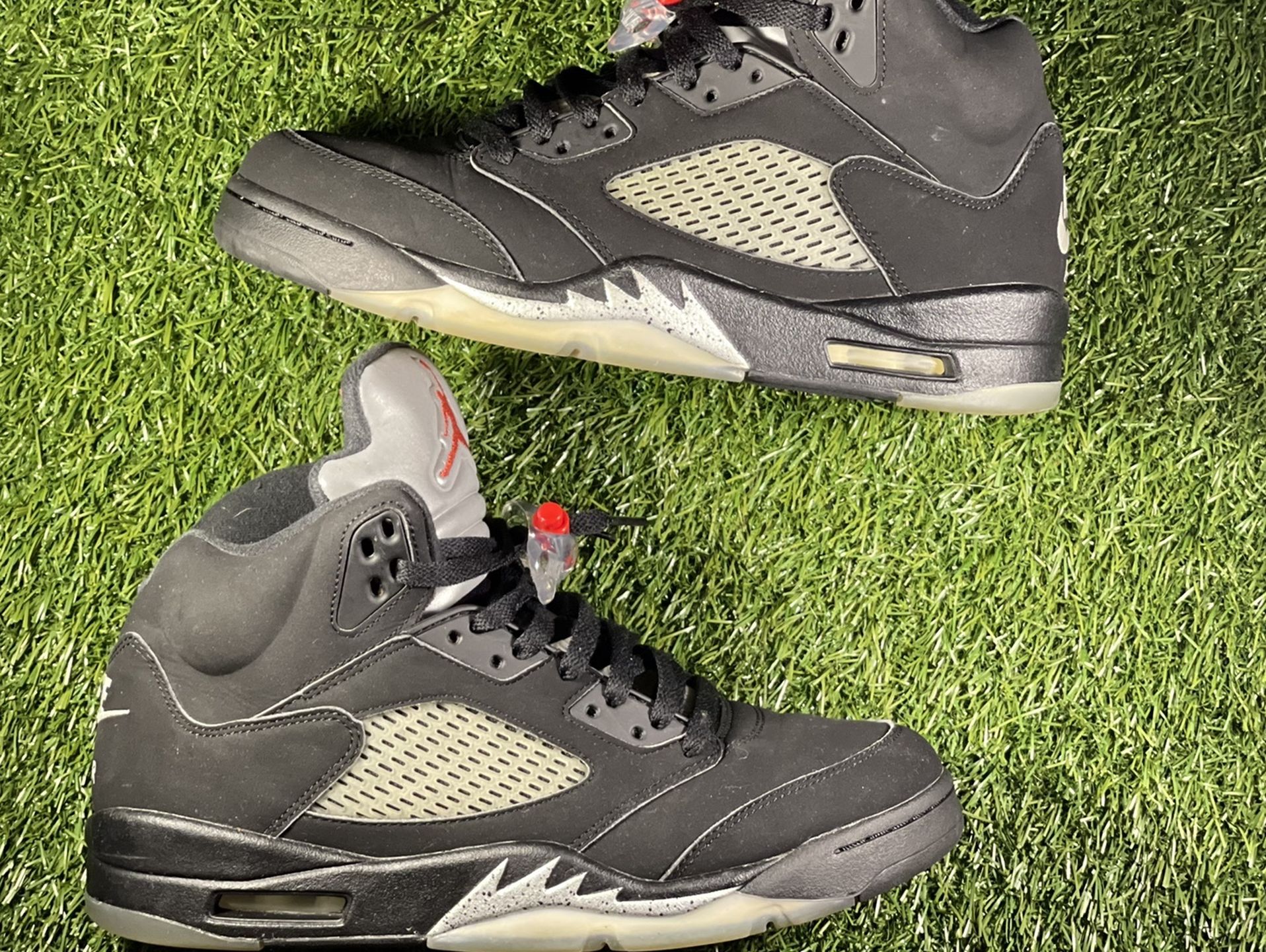 Jordan 5 Black Metallic 2016