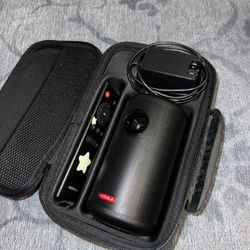 Anker Capsule Max  Projector With Case And Tripod 