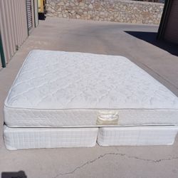 King Reversible Mattress And Box Spring 