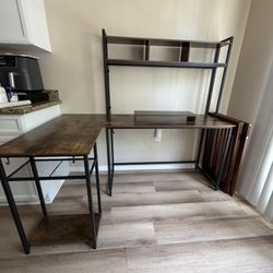L-Shaped Desk w/ Hutch and Shelves 