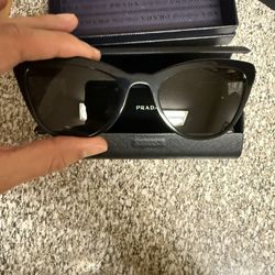 Prada Woman Sunglasses 