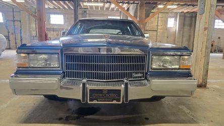 1992 Cadillac Brougham d'elegance