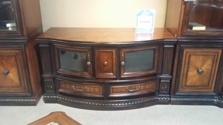 Entertainment Stand/Console