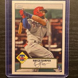2021 Topps Signed Bryce Harper Baseball Card #T52-21