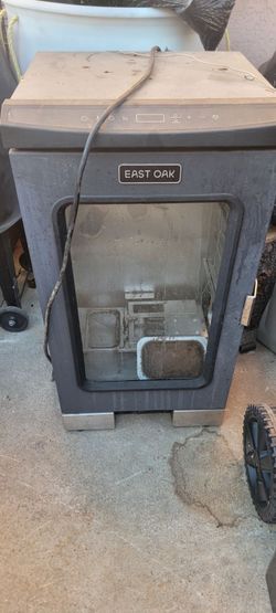 ELECTRIC SMOKER