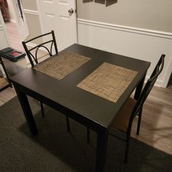 Extendable Dining Room Table