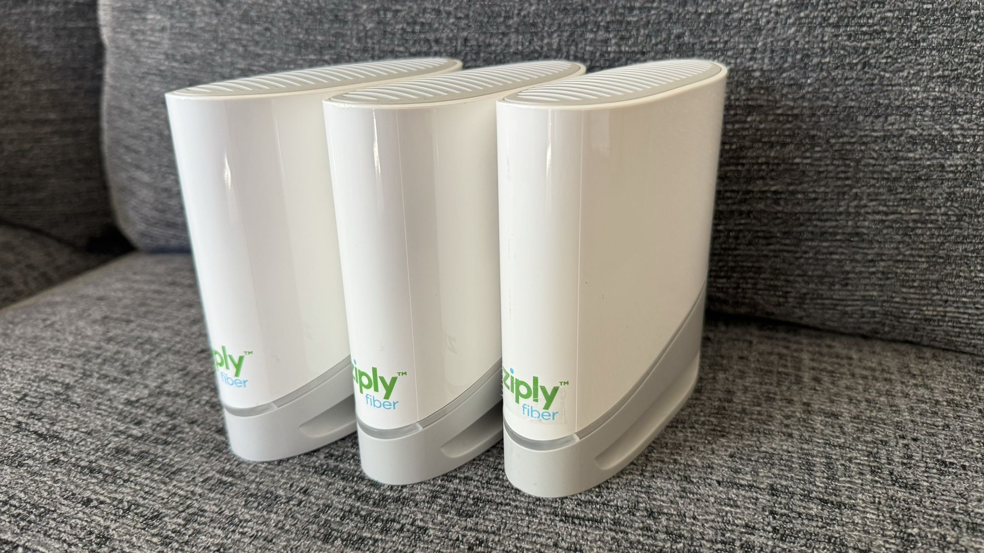 3 Zippy WiFi Gigabit Extenders Hotspot