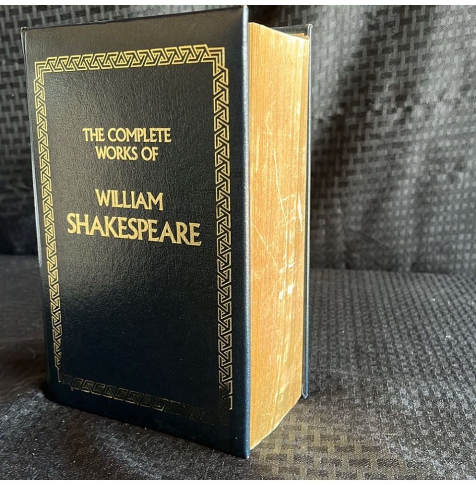 The Complete Works of William Shakespeare Book