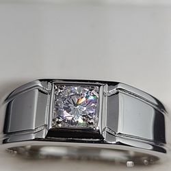 Handsome Men's Ring/ Wedding Bands