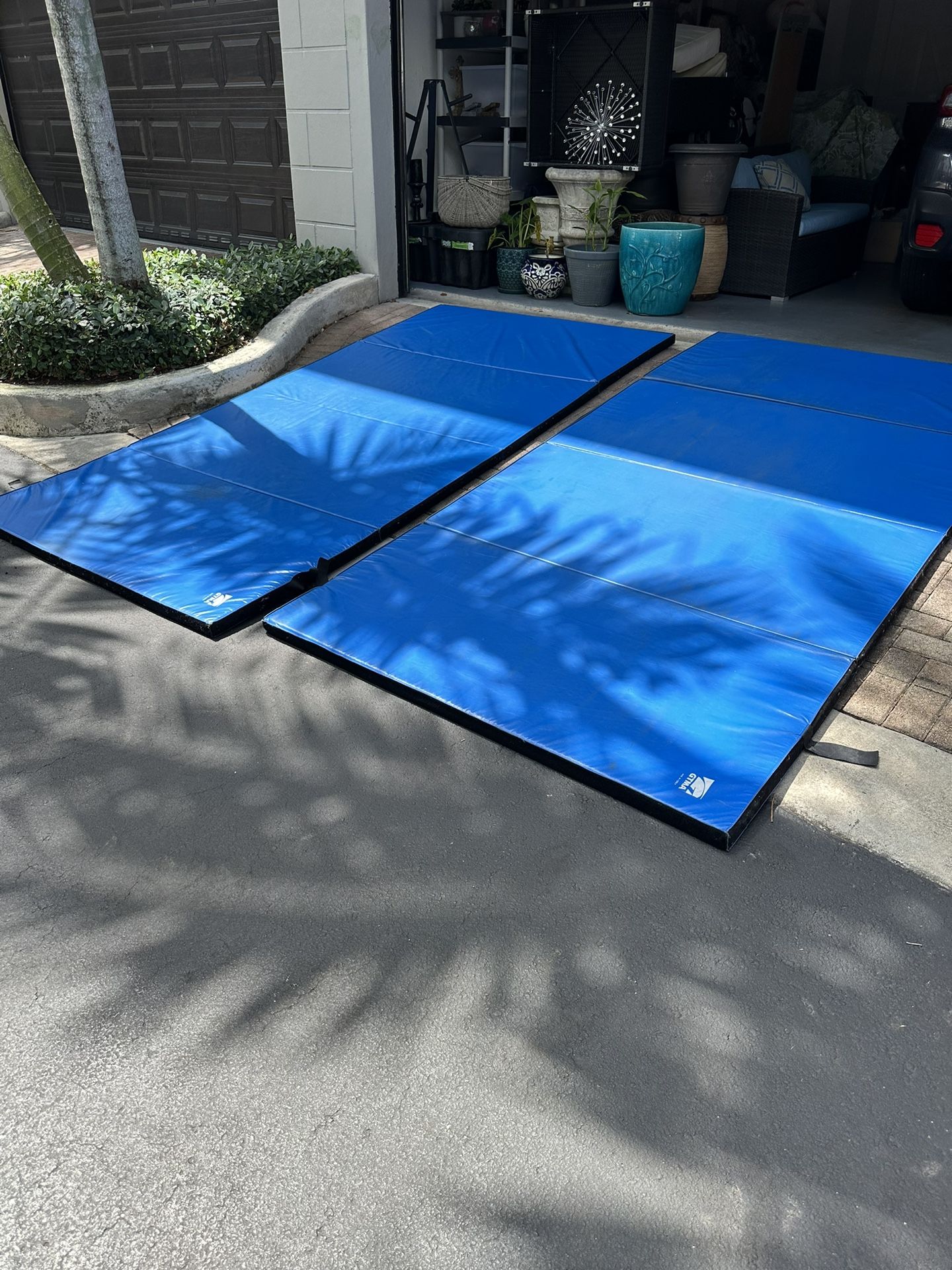 2 Gymnastic Mats 5ftx10ft Th 2 Inches Folding Tumble Mat For Exercise Yoga Martial Arts