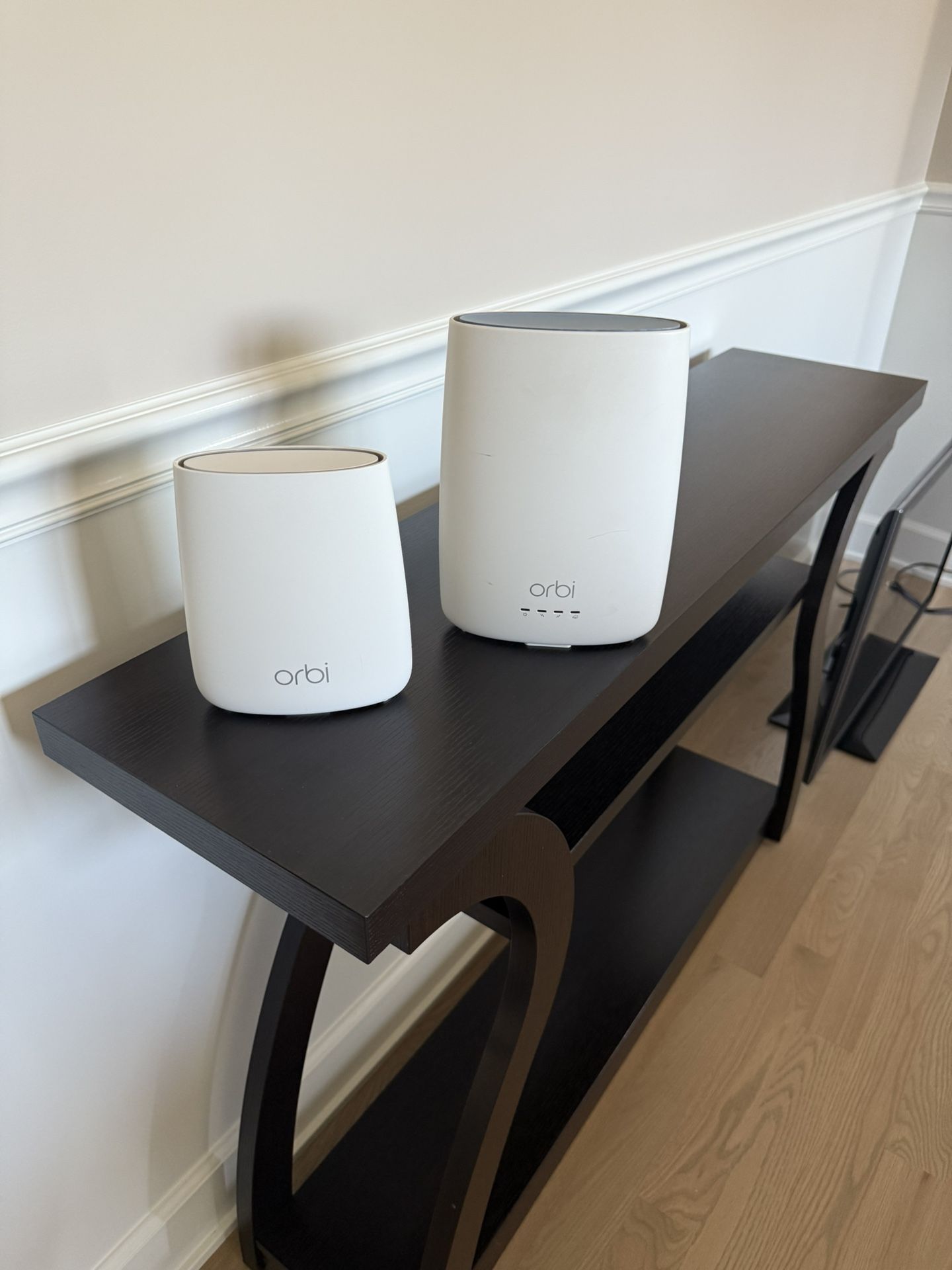 ORBI MODEM AND ROUTER