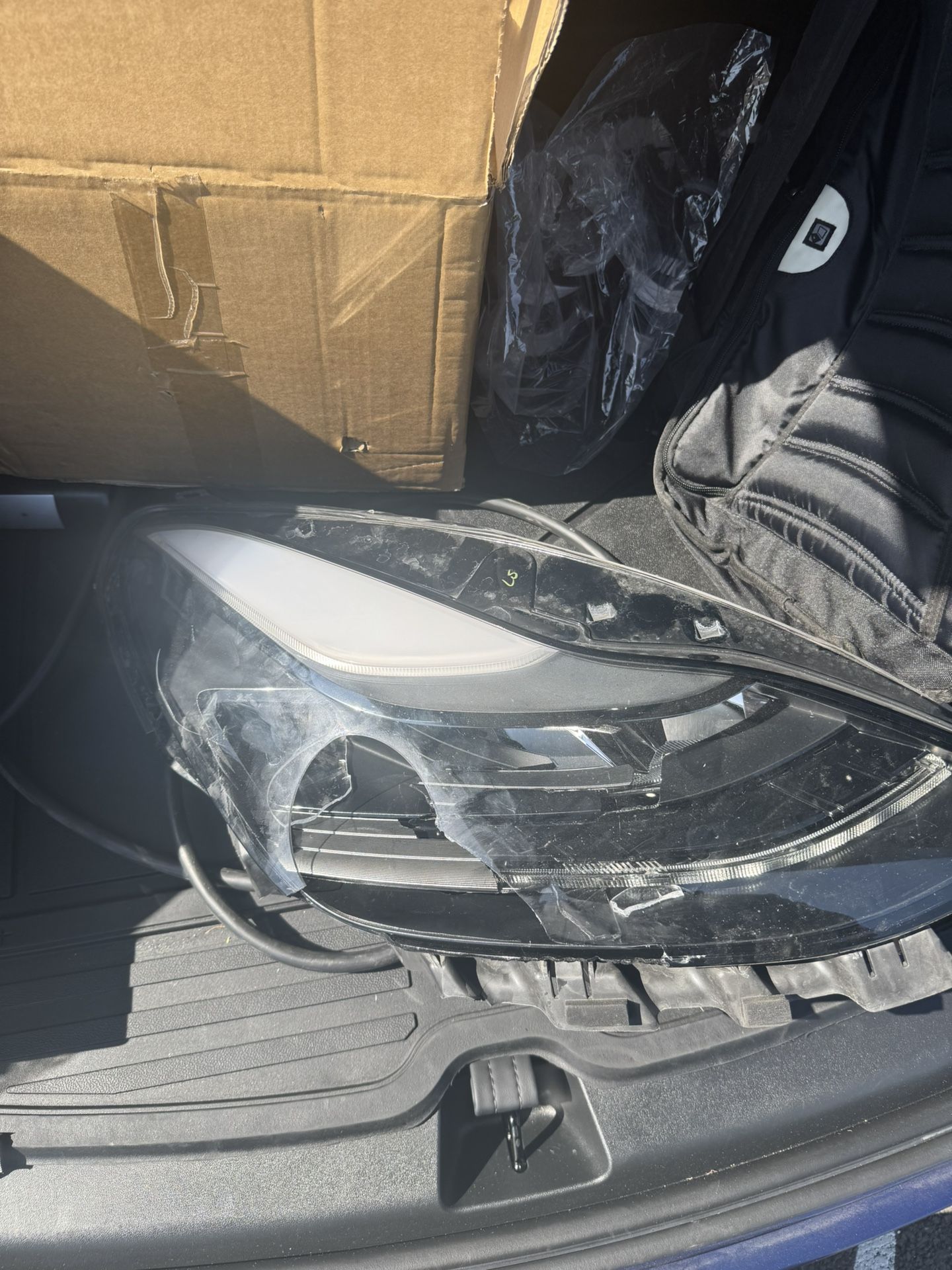 2020-2024 Tesla Headlight