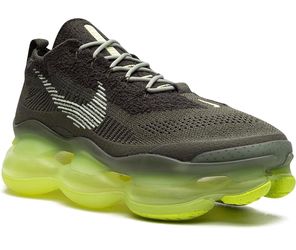 SCORPION FLY KNIT AIR MAX SIZE 9.5 MENS