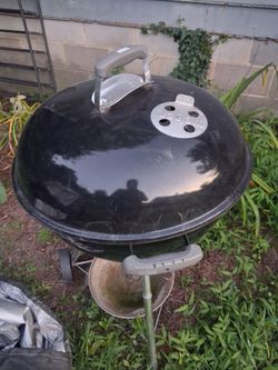 Weber charcoal kettle grill