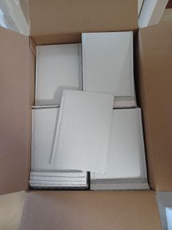 240 Poly Bubble Mailers shipping Mailing padded bags & Premium 8.5x5.5 Half Sheet 3200 Shipping Labels Rounded Corner 2 Per Sheet