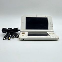 Nintendo 3DS LL White 64GB SD Card + Charger