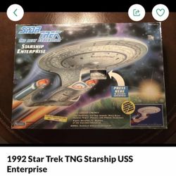 1992 Star Trek TNG Starship USS NC 1701 Enterprise
