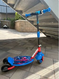 Kids scooter