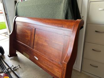 Queen Bed Frame, Solid wood Lexington Sleigh