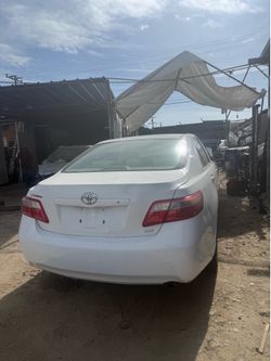 TRUNK 2007-2011 TOYOTA CAMRY LE (WHITE COLOR