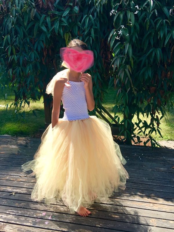 Girls yellow tulle dress size 6-10