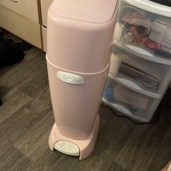 diaper trash can 