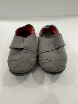 Brand new child shoes