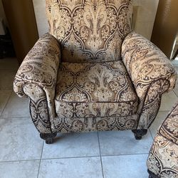 Accent chair With Ottoman