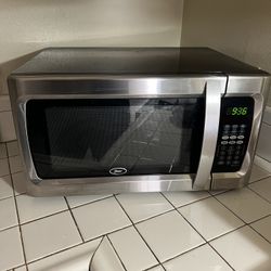 Oster Microwave 