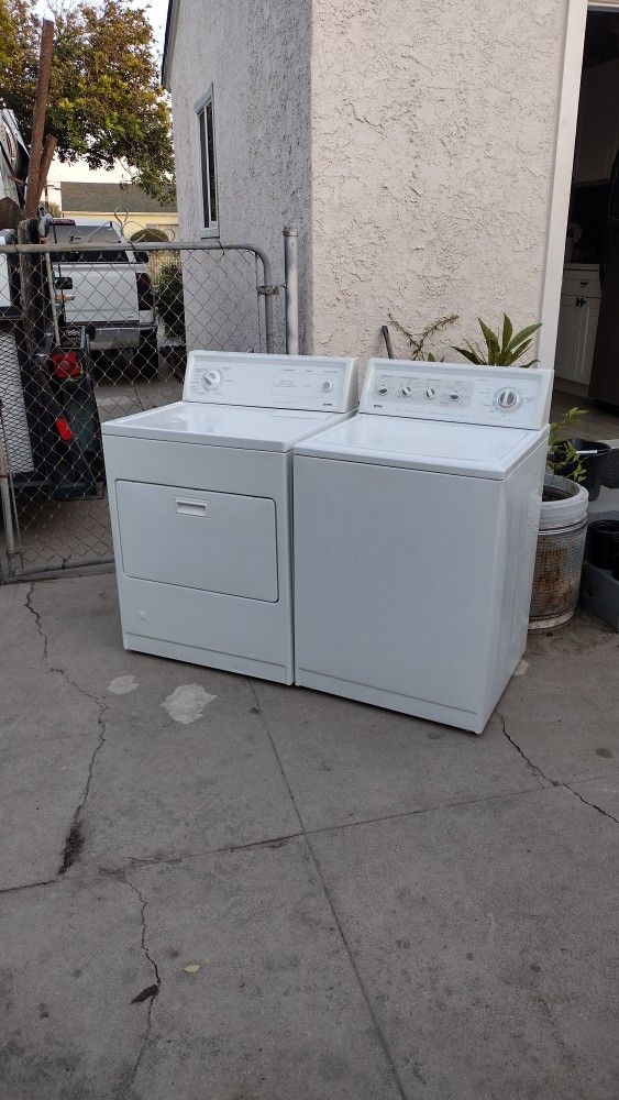 Washer And Gas Dryer 
