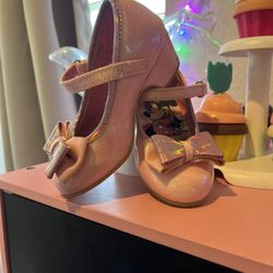 Disney Minnie Pumps Size 7