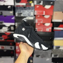 Jordan 14 “Black White” Size 9M