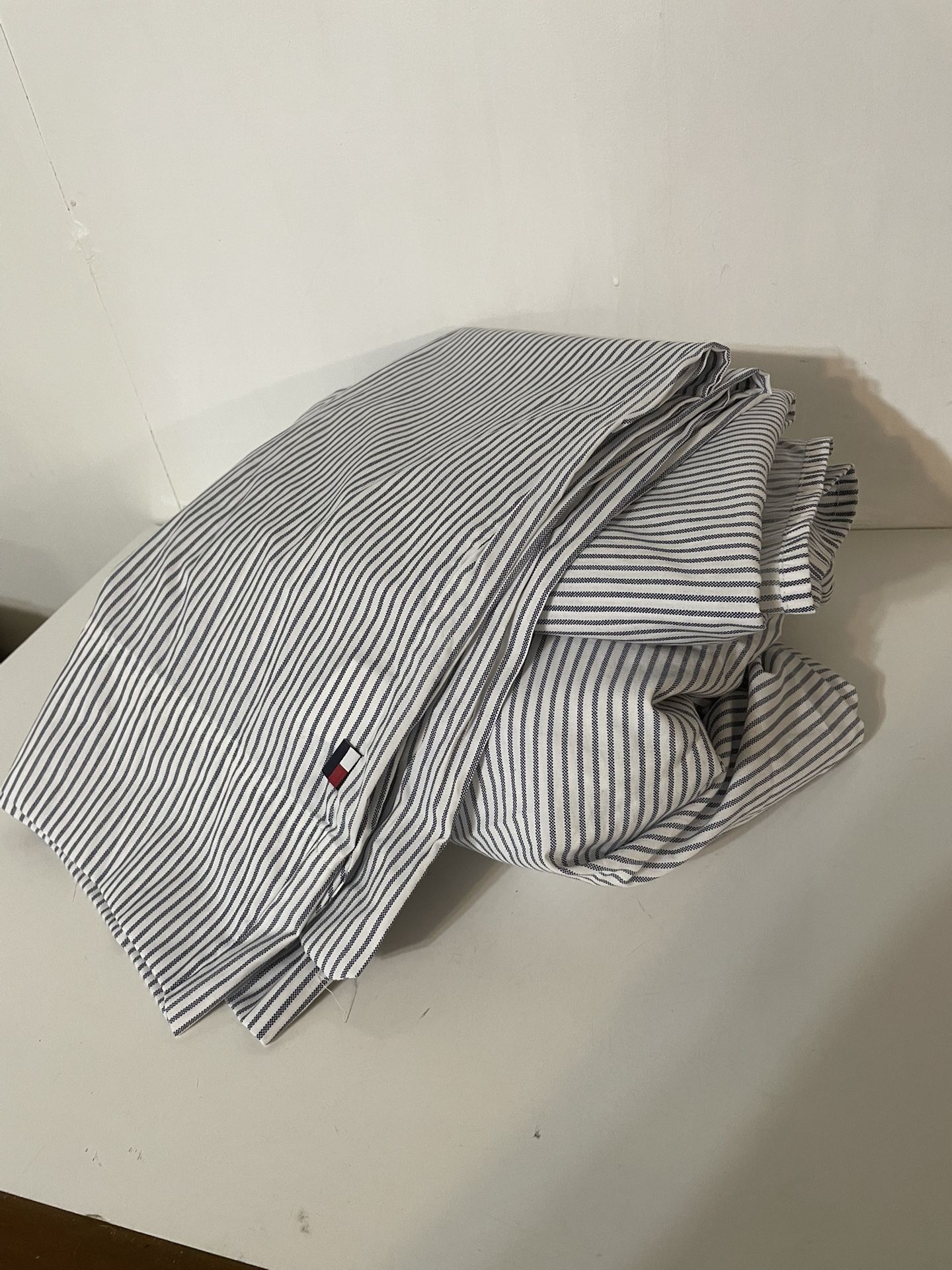 Twin Sheet Set By Tommy Hilfiger Never Used