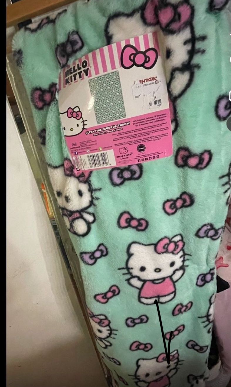 Hello Kitty Blanket