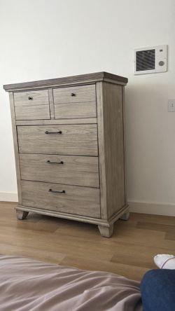 Bedroom set