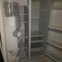 Fridge Maytag