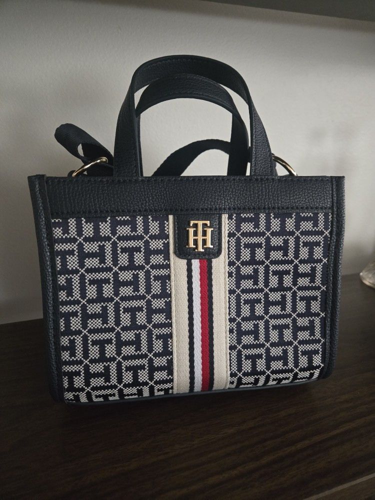 Tommy Hilfiger Purse